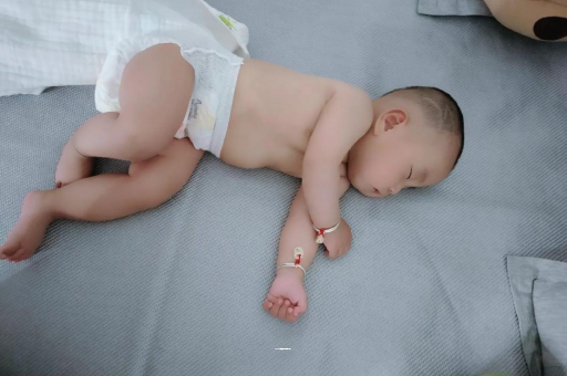 肥城宝宝发烧可以喝牛奶吗